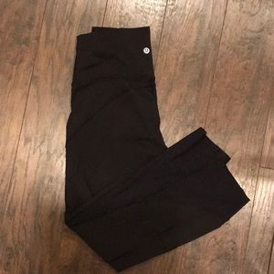 Lulu lemon black leggings.